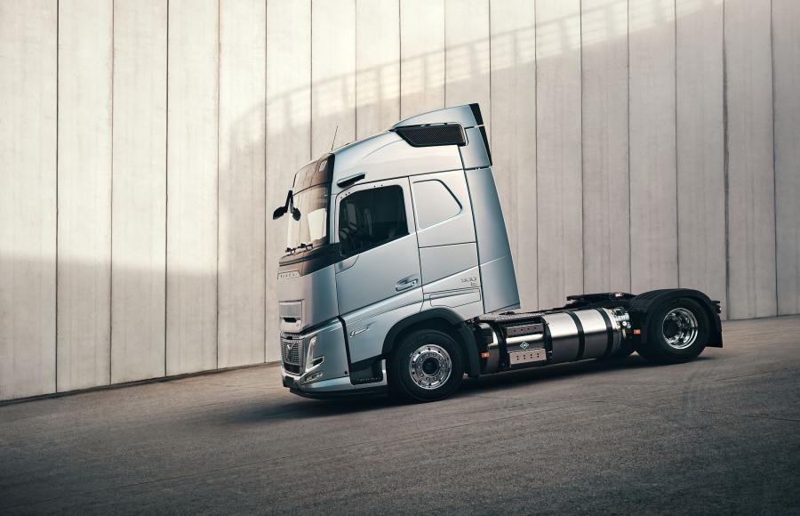 Harbers Trucks-Volvo_FH_Aero_gas-powered_02