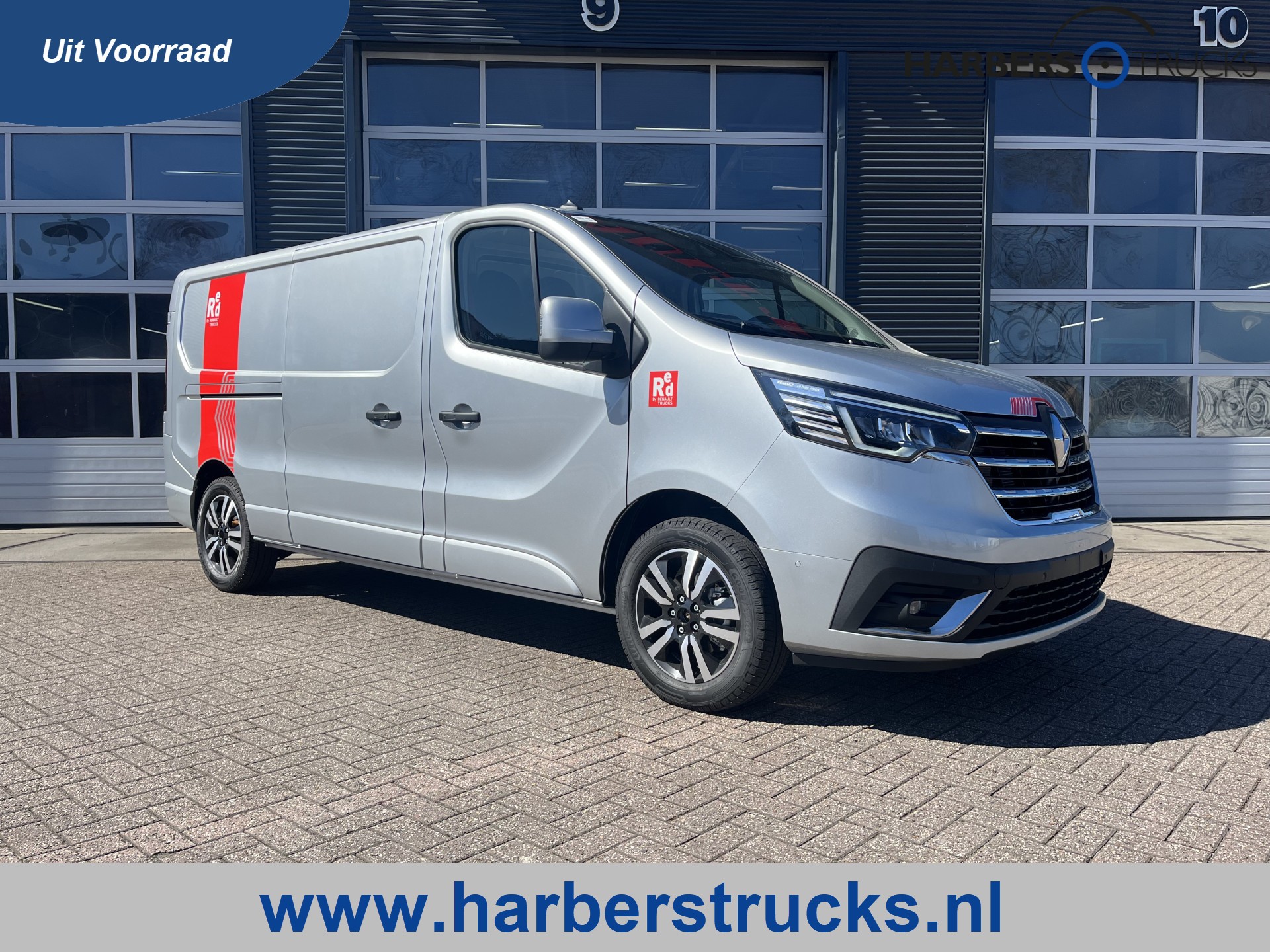 Renault Trafic Red Exclusive 150pk automaat