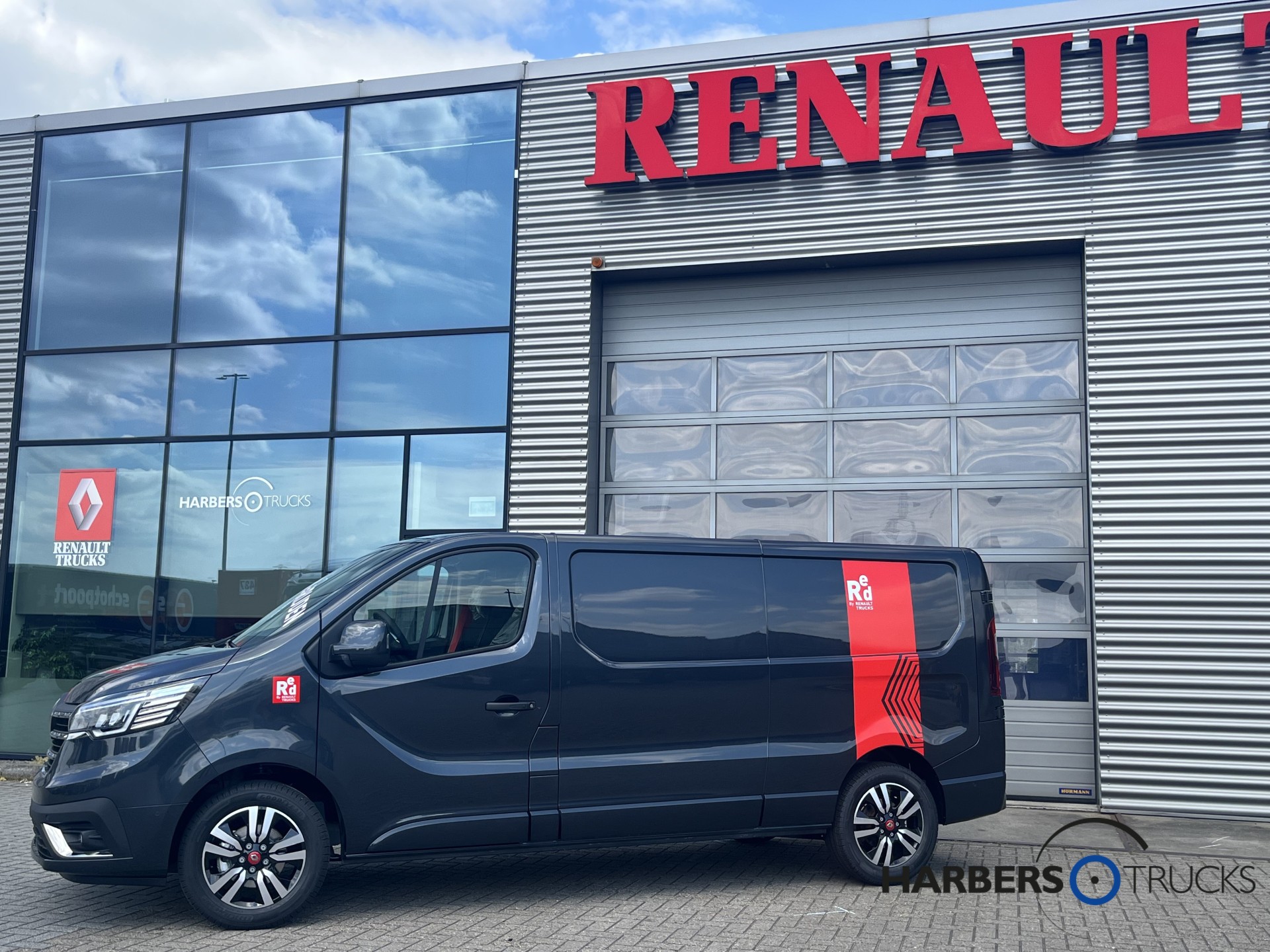 Renault Trafic Exclusive 170pk Automaat Red Exclusive