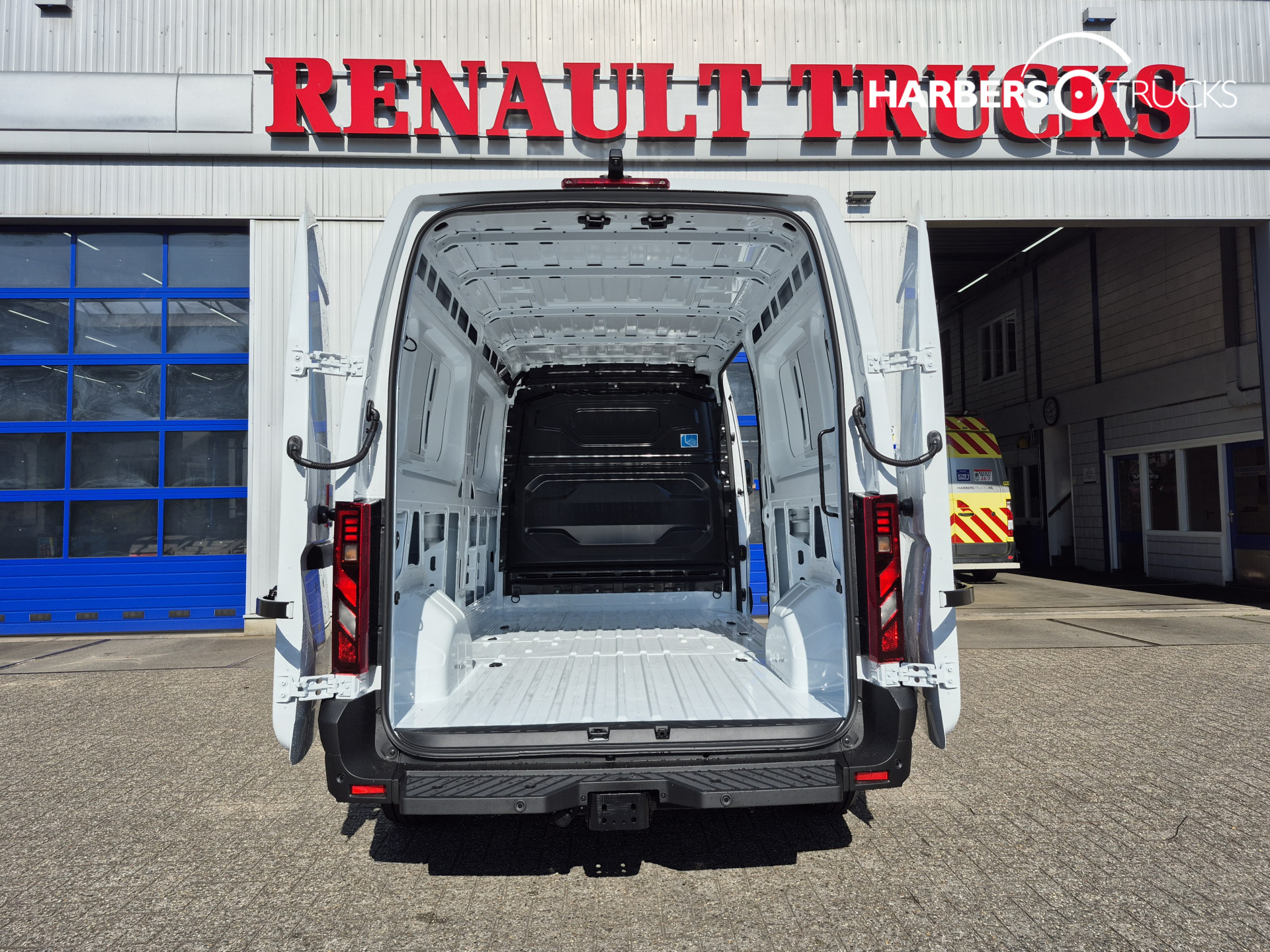 Renault Master Red Edition L3H2 ***Automaat***