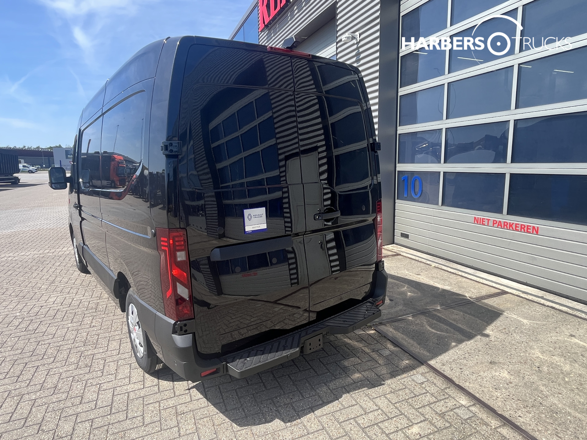 Renault Master E-Tech L2H2 Red Edition