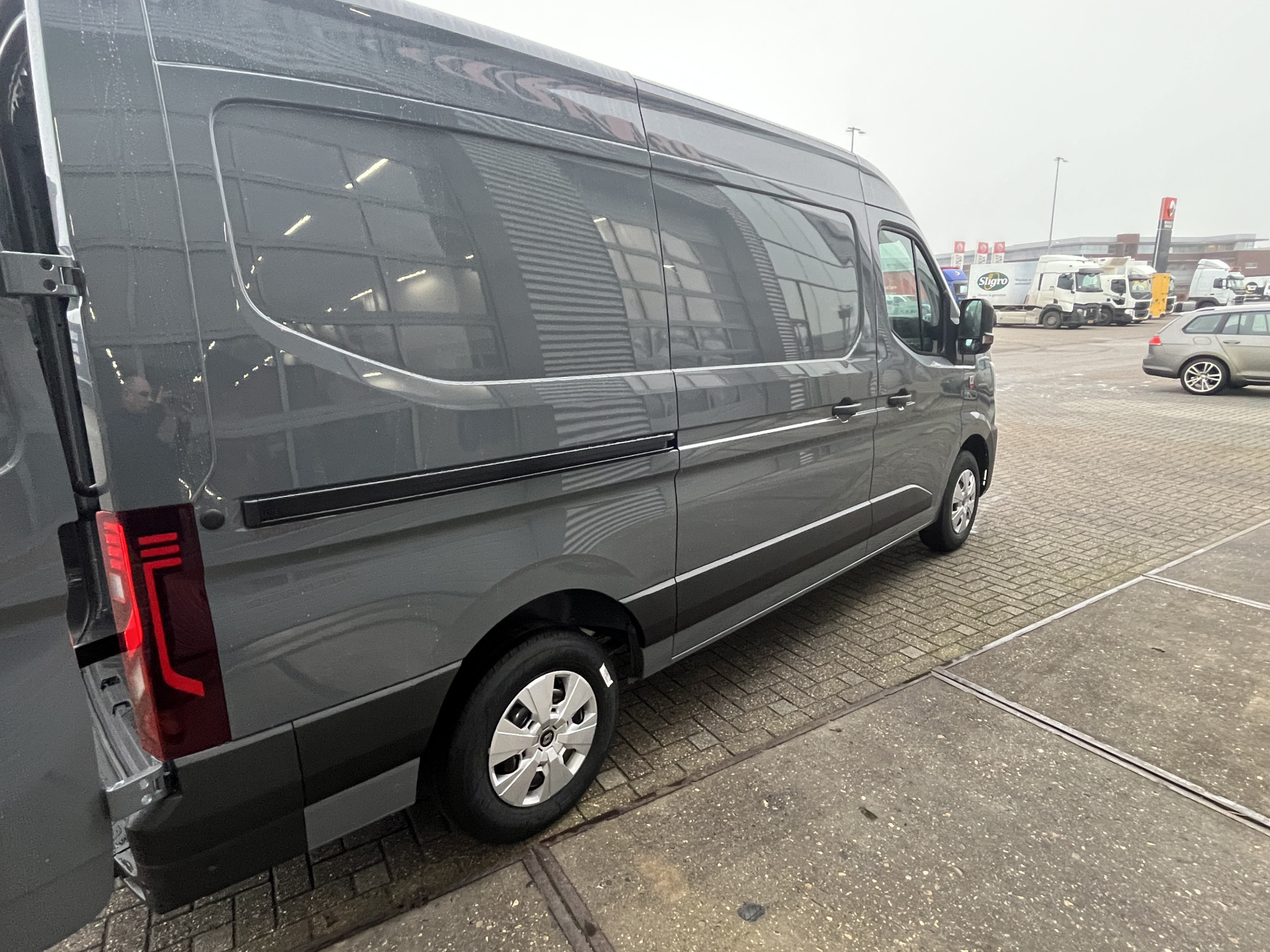 Renault Master E-Tech 87Kwh Longrange Red Edition