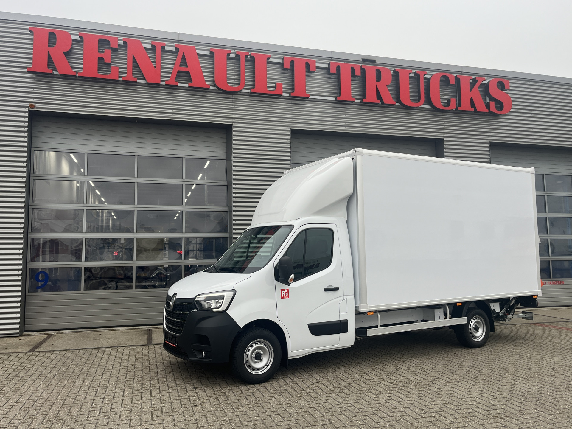 Renault Master Red Edition