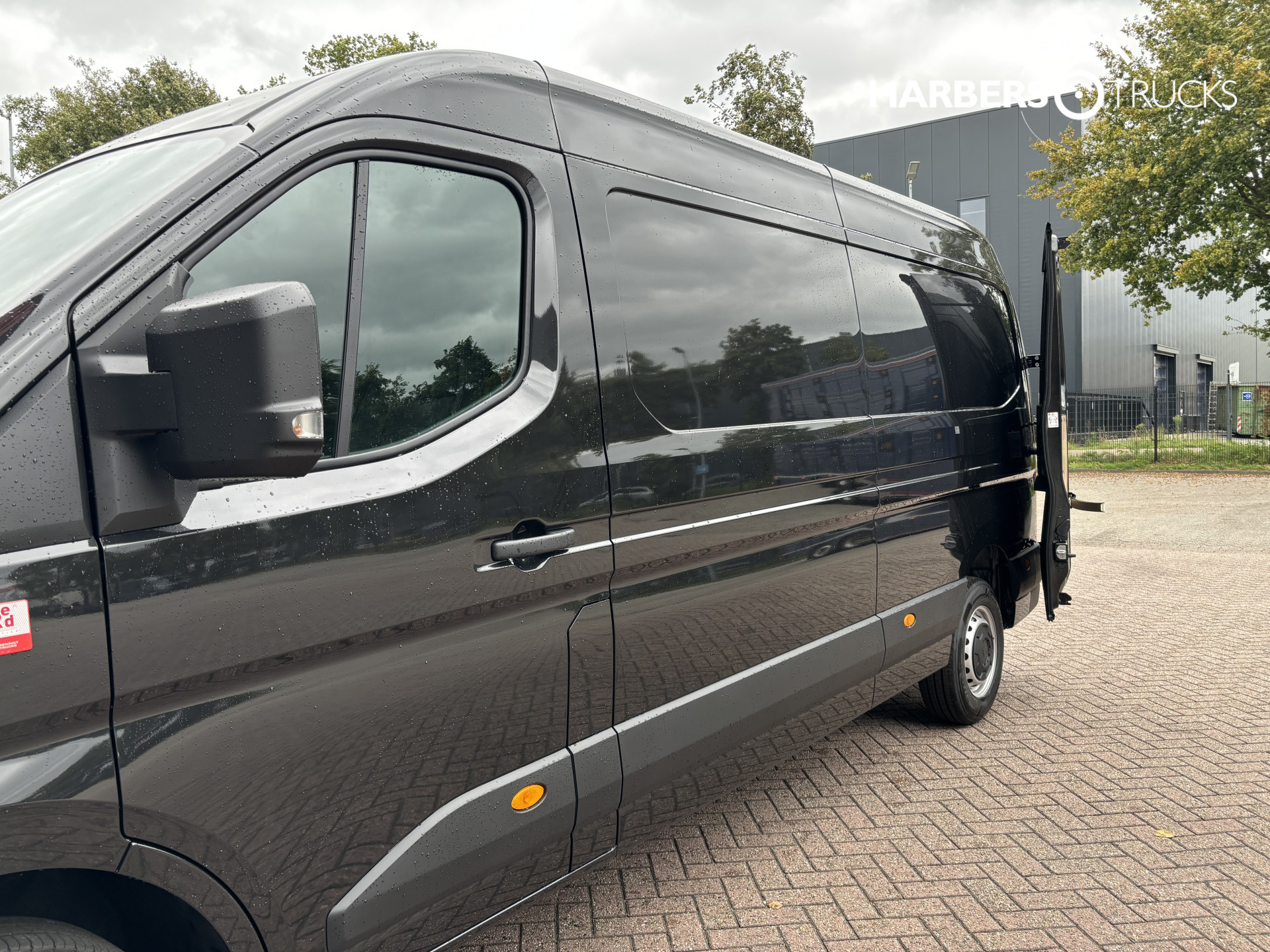 Renault Master Red Edition