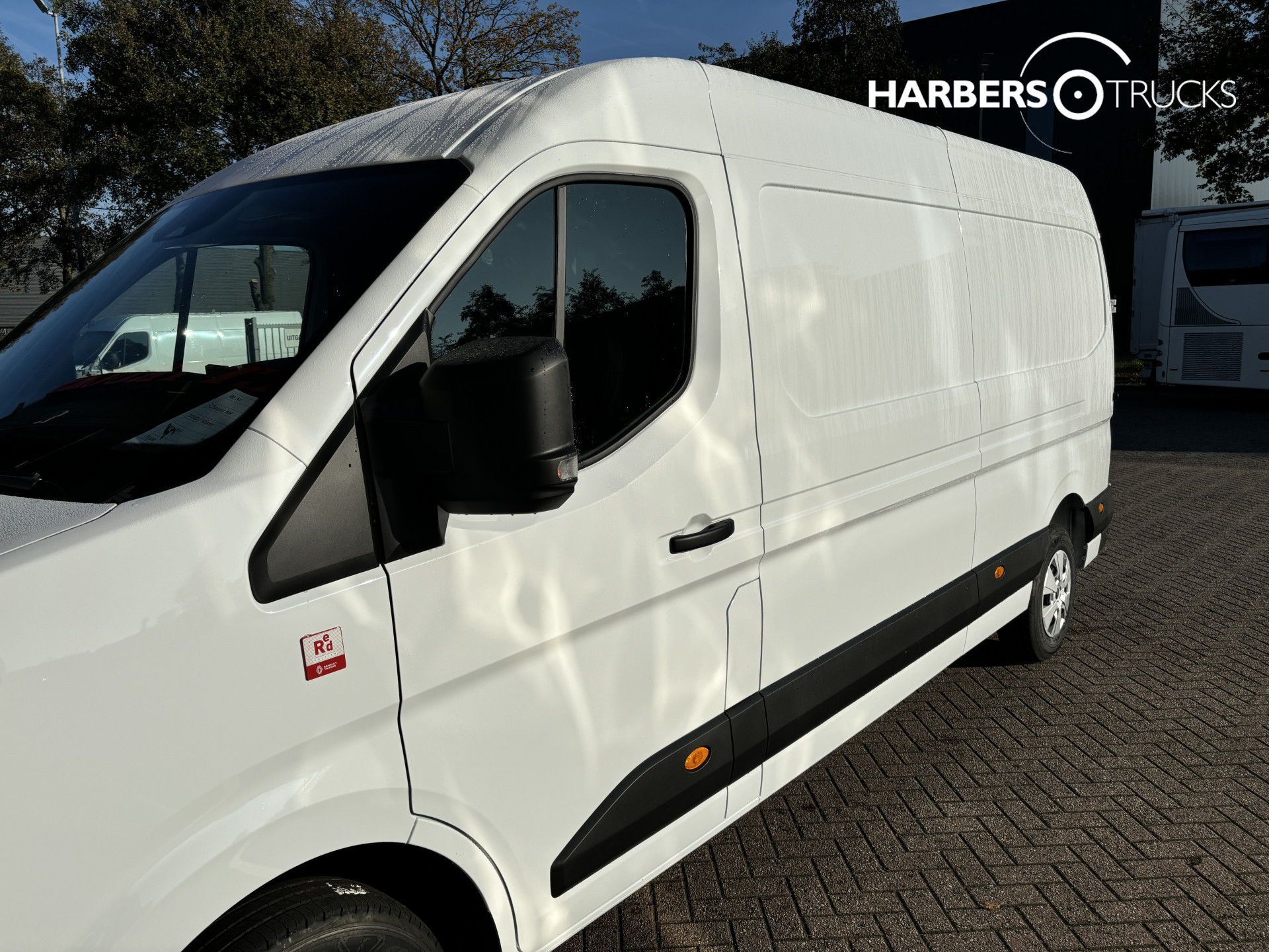 Renault Master Red Edition