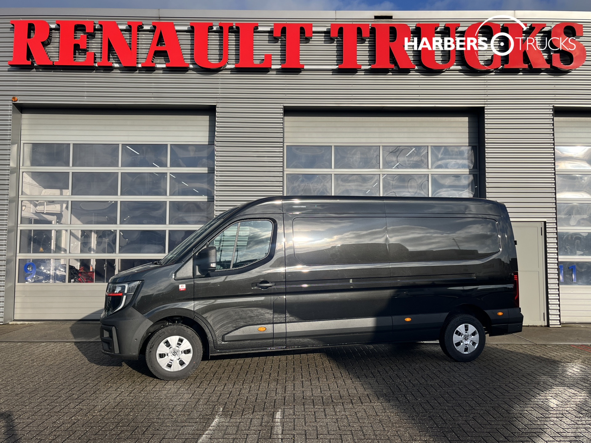 Renault Master Red Edition, Trekhaak, Mistlampen, airbags, Pack Park Assist