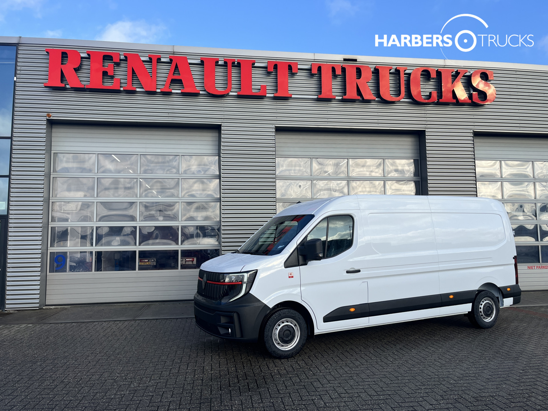 Renault Master E-Tech (Electric) Red Limited