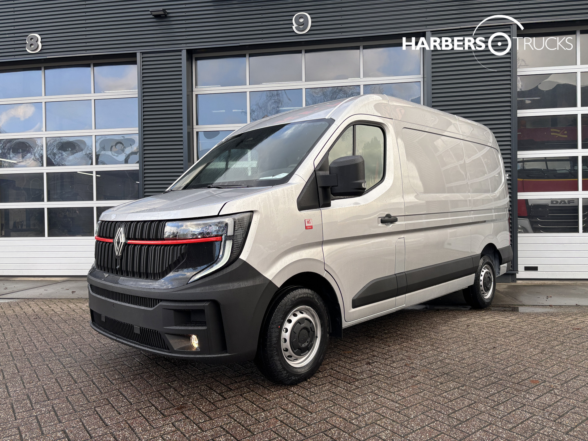 Renault Master Red Edition