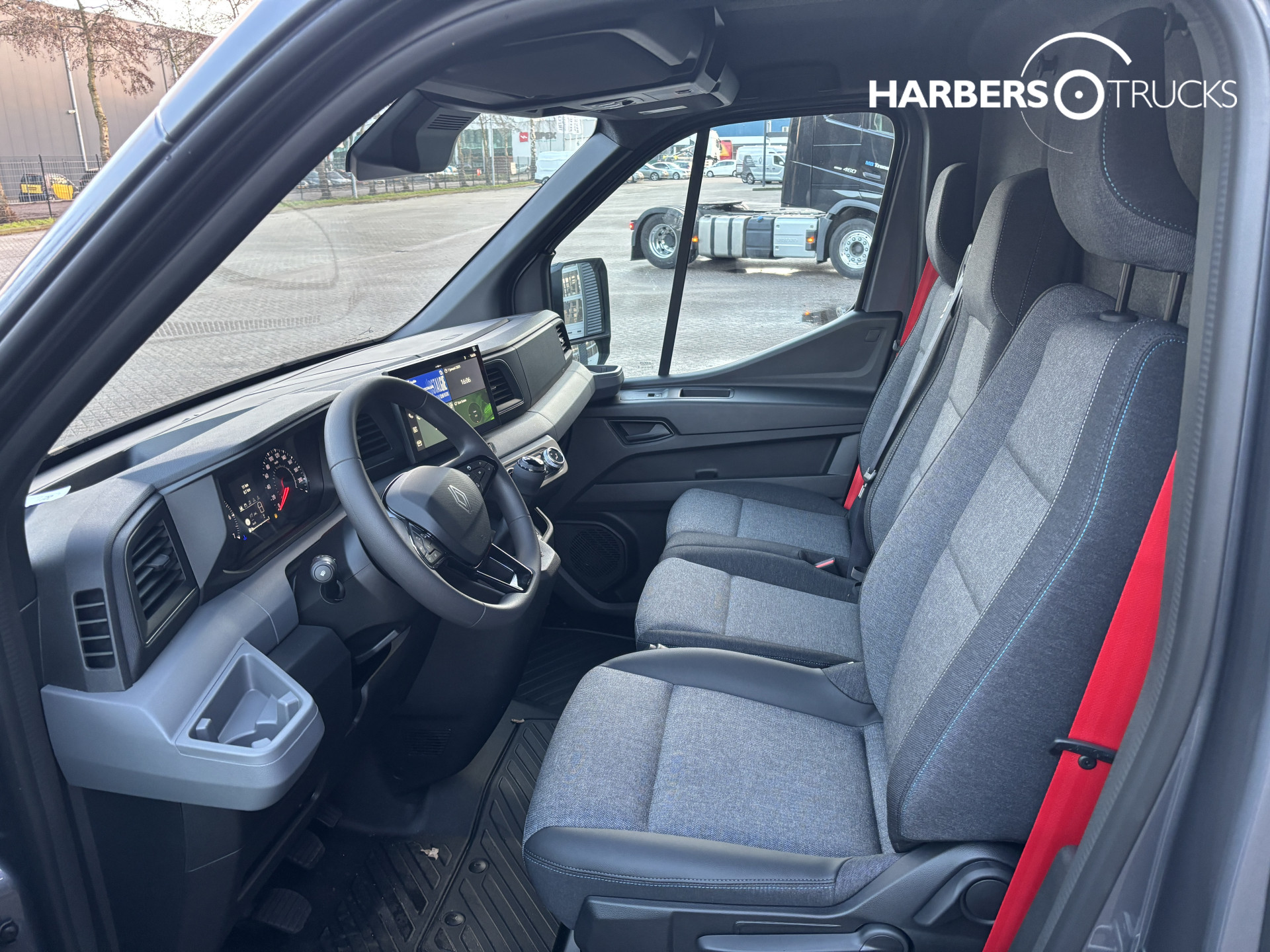 Renault Master L2H2 Automaat Red Edition