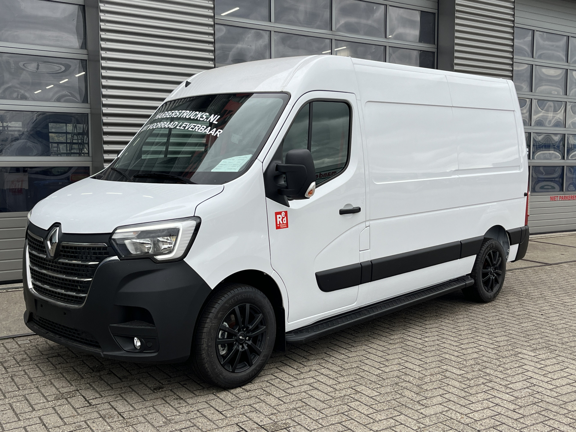 Renault MASTER l2h2 150PK Red Edition