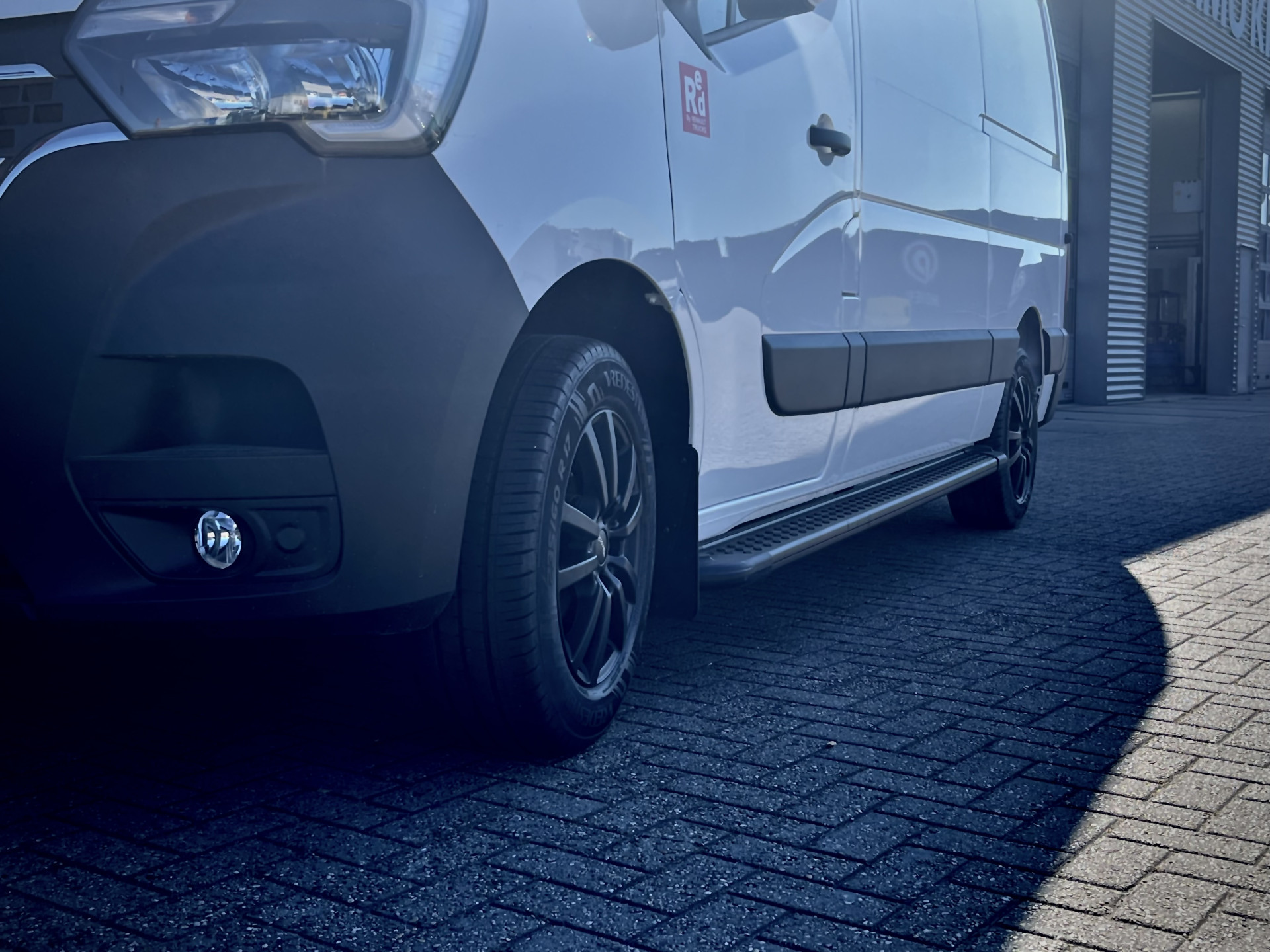 Renault MASTER l2h2 150PK Red Edition