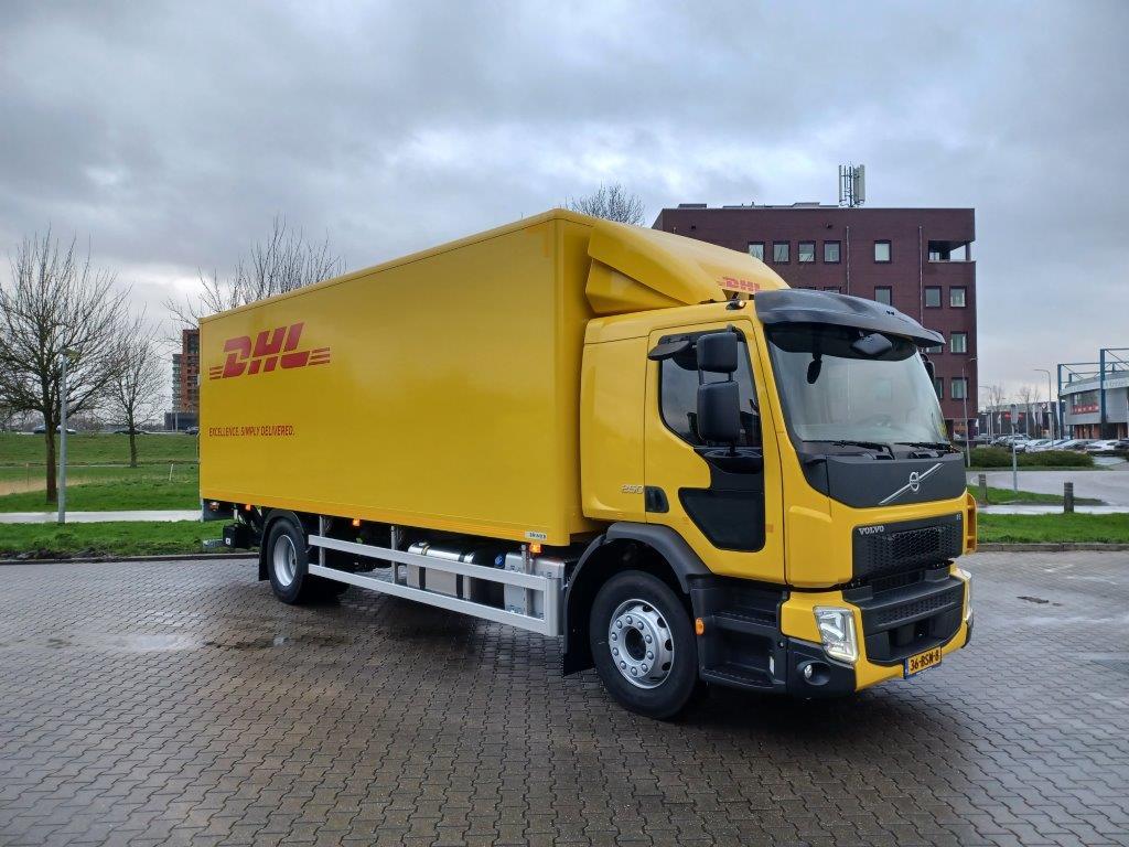 DHL_36BSN8.jpg
