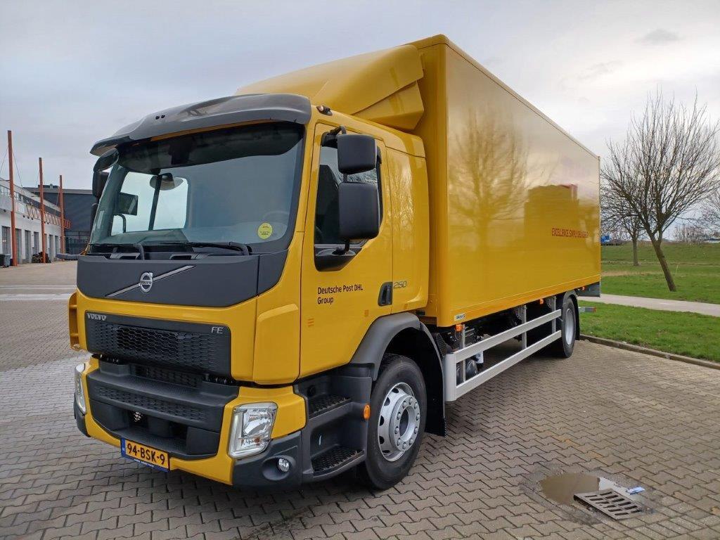 DHL_94BSK9.jpg