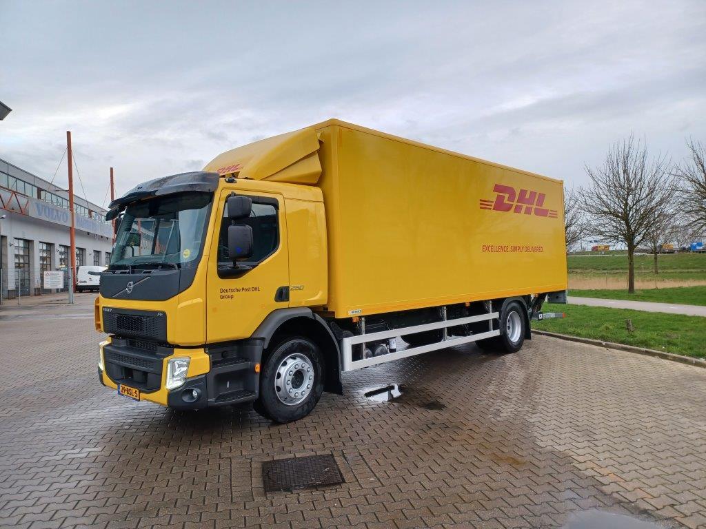 DHL_29BSL5.jpg