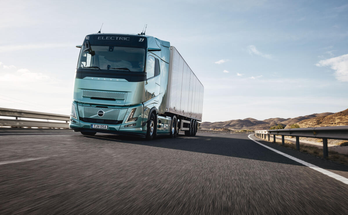Volvo FH Aero extended range 3