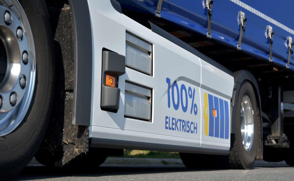 volvo-fm-electric-schotpoort-connect-8 volvo-fm-electric-schotpoort-connect-8