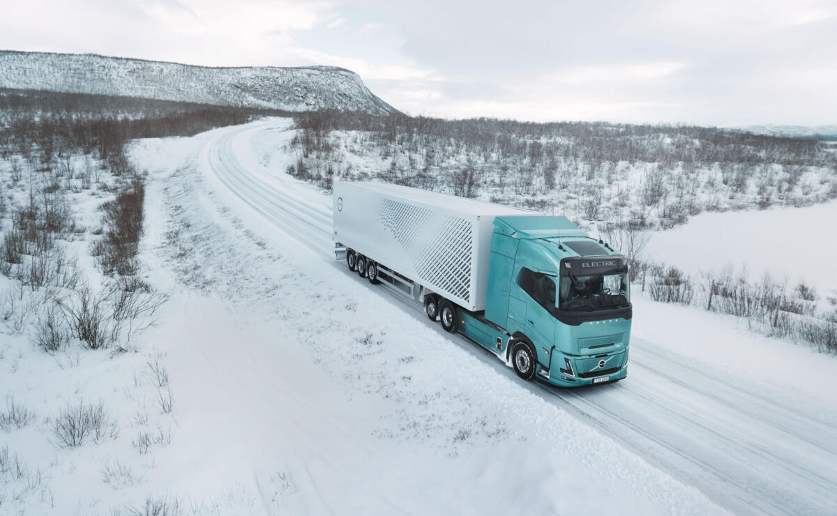 Volvo FH Aero extended range 6