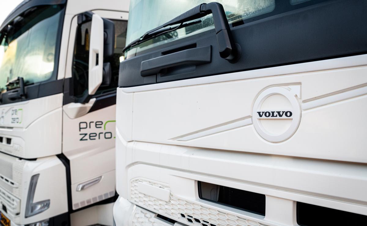 PreZero Volvo FM Electric detail PreZero Volvo FM Electric detail