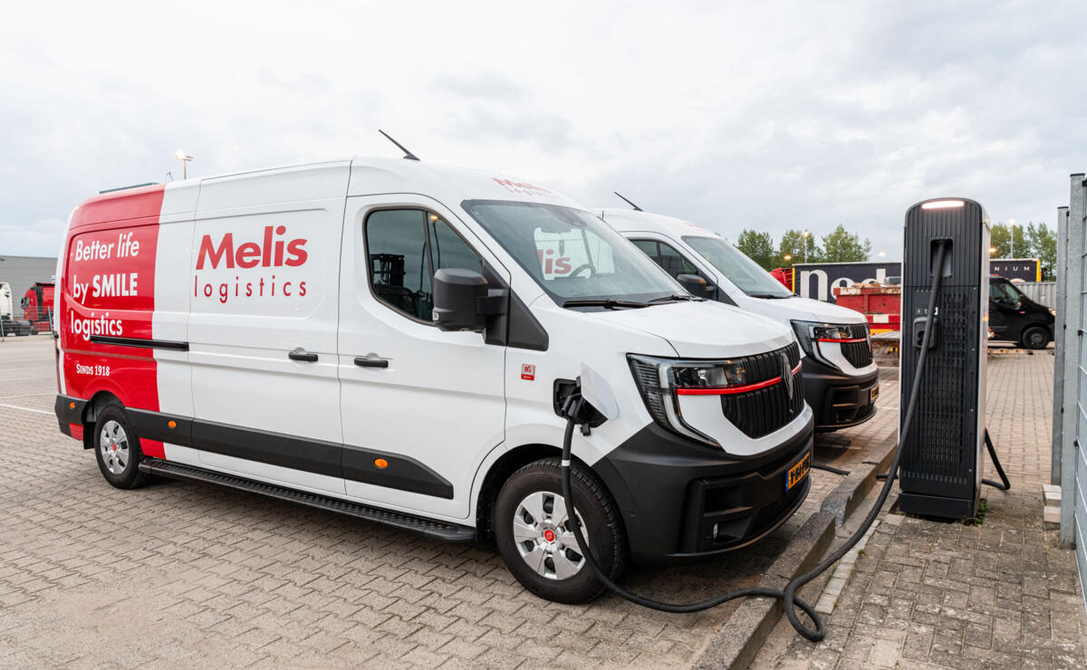 Renault Master E-Tech Melis Logistics 1
