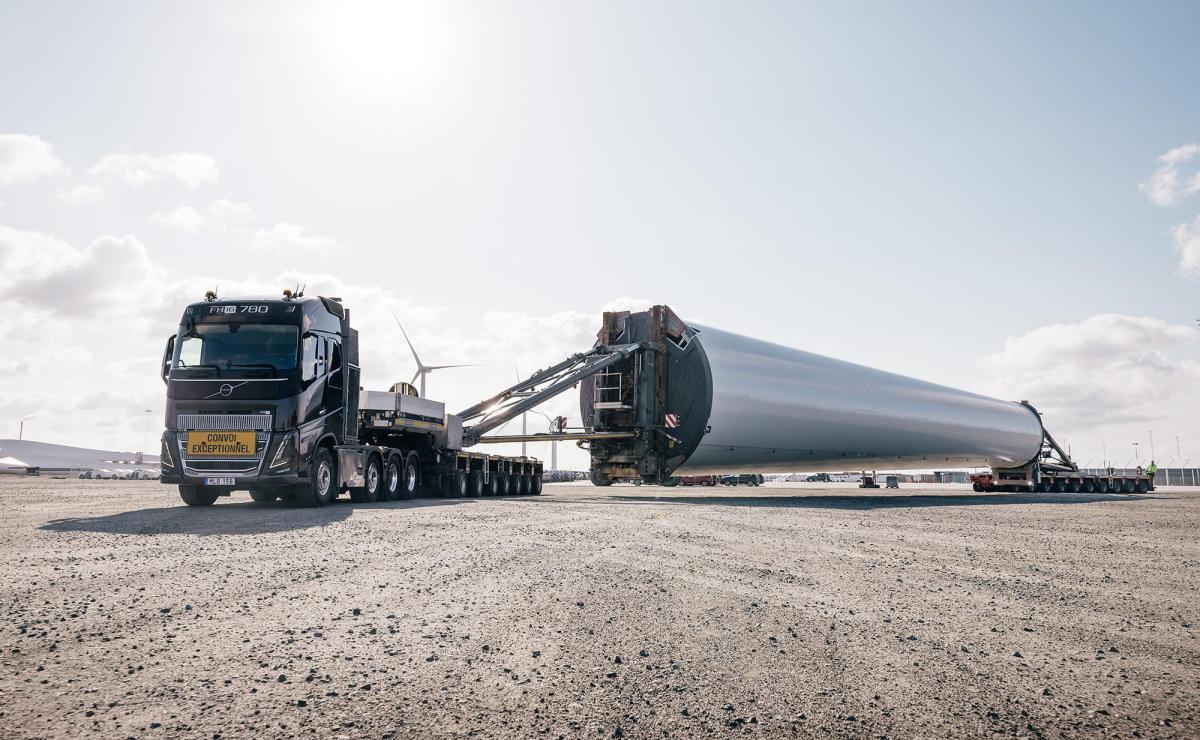 Volvo FH16 in het werk 2 Volvo FH16 in het werk 2