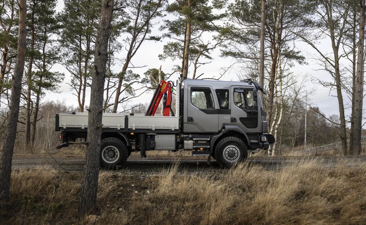 Volvo FL 4x4 in het bos Volvo FL 4x4 in het bos