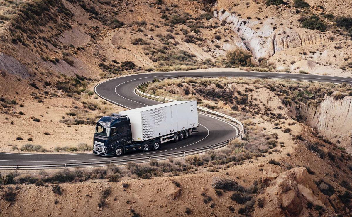 Volvo FH16 onderweg Volvo FH16 onderweg