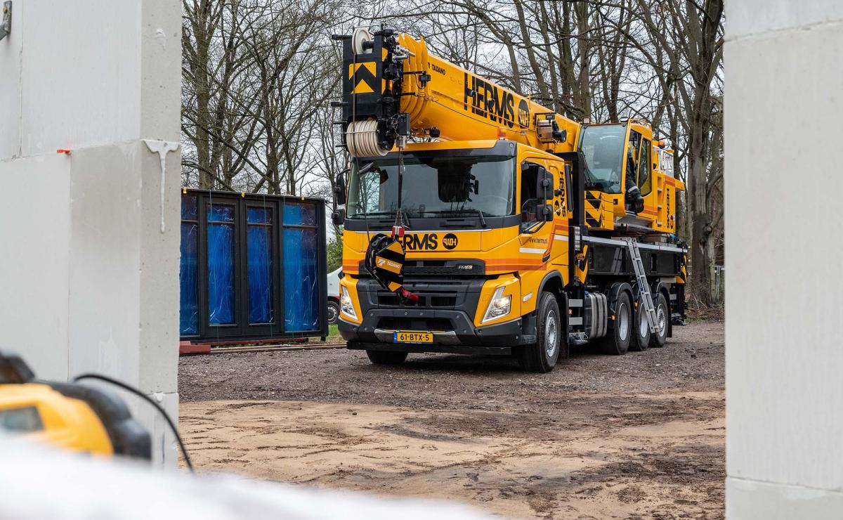 Kraanverhuurbedrijf Herms Epe Volvo FMX Kraanverhuurbedrijf Herms Epe Volvo FMX