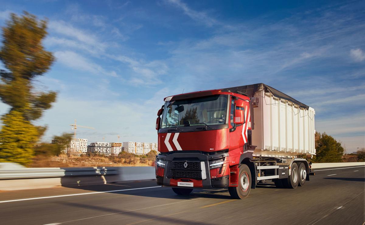 Harbers-Trucks-Digitaliseert-Cabine-Interieur-Nieuwe-Veiligheidsvoorzieningen-1