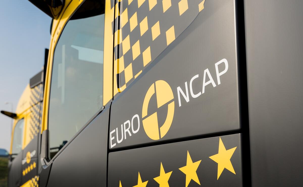Volvo Trucks Euro NCAP-demotrucks 8