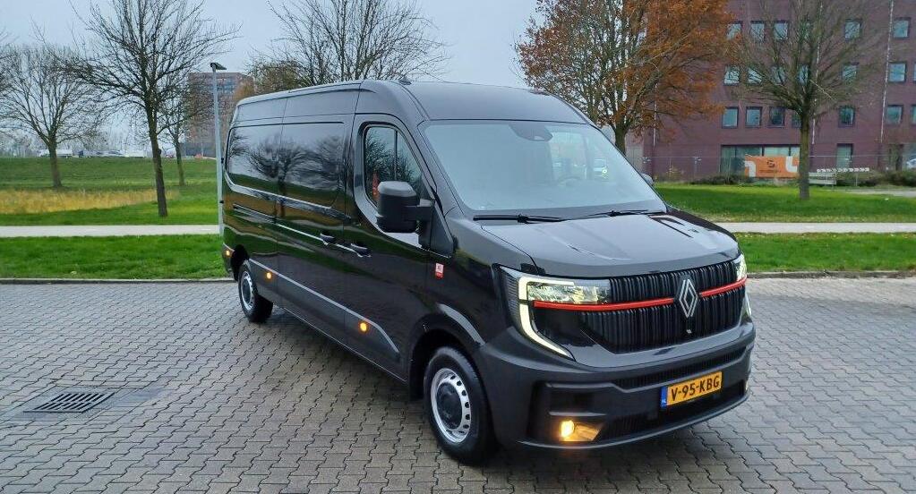 Perfect Couriers_V95KBG