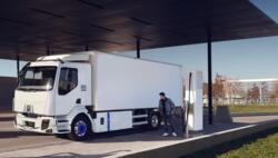 Harbers-Trucks-Renault-Trucks-E-Tech-tankstation Harbers-Trucks-Renault-Trucks-E-Tech-tankstation