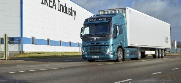 Met Volvo Trucks, IKEA en Raben Groep bundelen krachten om uitstootvrij transport te versnellen