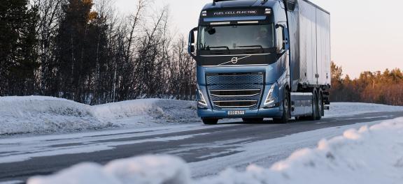 Volvo Trucks hydrogen powered electric trucks-header Volvo Trucks hydrogen powered electric trucks-header