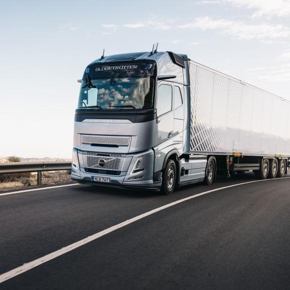 Volvo_Trucks_Aero_road Volvo_Trucks_Aero_road