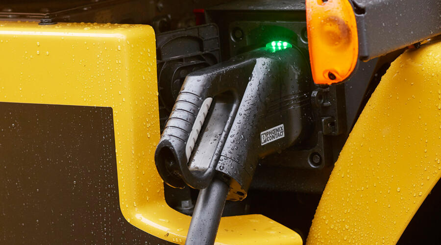 volvo-elektrische-truck-dhl-opladen volvo-elektrische-truck-dhl-opladen