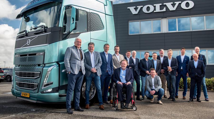 Volvo_dealercontract_CAS8331_header Volvo_dealercontract_CAS8331_header