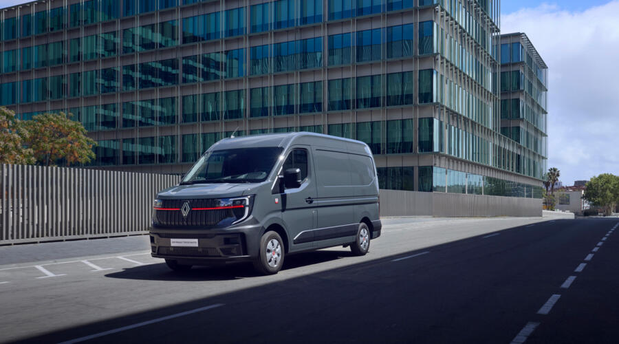 Renault-Trucks-Master-01